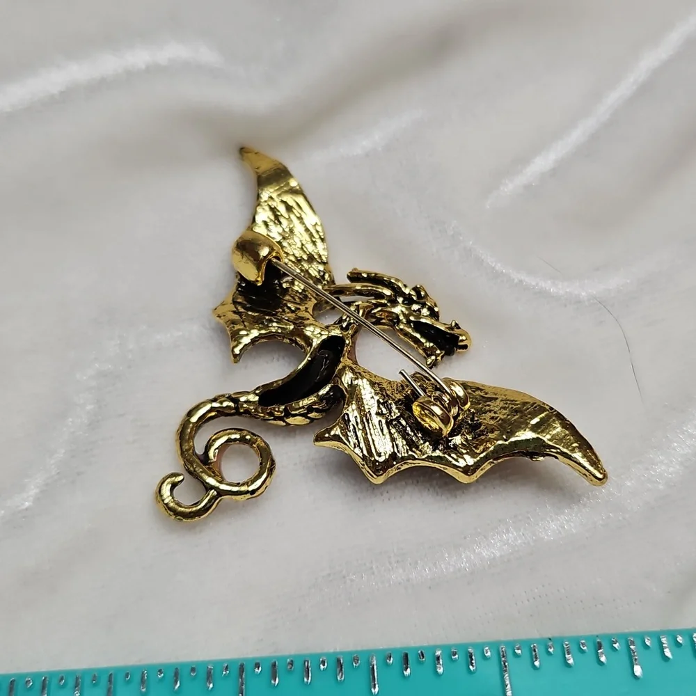 Women's Retro Vintage Style Red Rhinestone Gold Dragon Brooch Pin NWOT Fashion